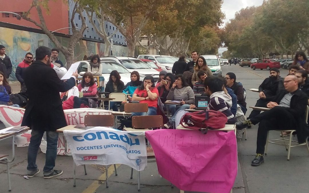 AYER SE DICTÓ LA CLASE PÚBLICA “GRAMSCI EN EL CONTEXTO ACTUAL” EN LA FFHA
