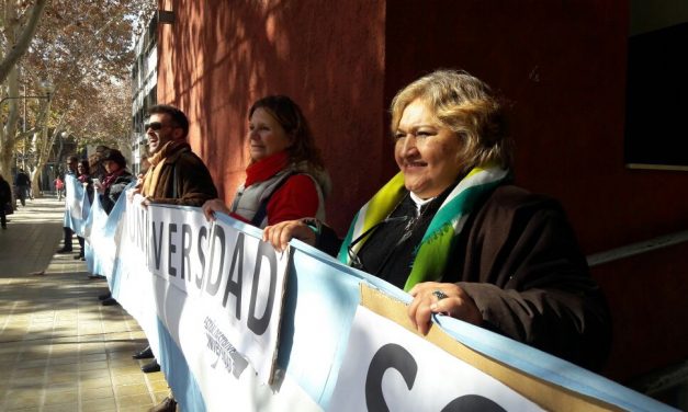 CLASE PÚBLICA DEL DR. LUIS GARCÉS POR RADIO LA LECHUZA