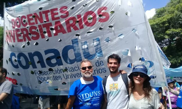 21F: EL SIDUNSJ-CONADU PARTICIPÓ DE LA HISTÓRICA MARCHA CONTRA EL AJUSTE