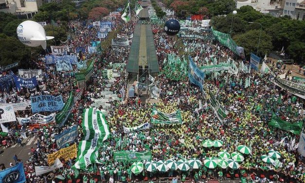 21F: EL SIDUNSJ-CONADU PARTICIPÓ DE LA HISTÓRICA MARCHA CONTRA EL AJUSTE