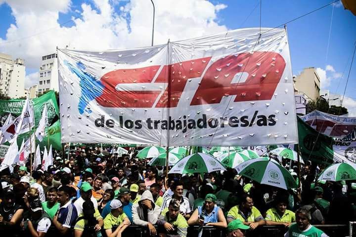 21F: EL SIDUNSJ-CONADU PARTICIPÓ DE LA HISTÓRICA MARCHA CONTRA EL AJUSTE