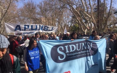 GRAN CONVOCATORIA EN EL ACTO EN DEFENSA POR LA UNIVERSIDAD PUBLICA