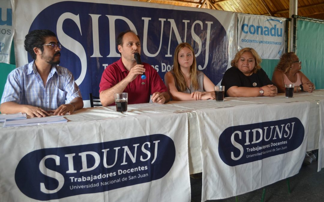 ASUMIERON LAS NUEVAS AUTORIDADES DEL SIDUNSJ Y LOS DELEGADOS ELECTOS DE LAS FACULTADES