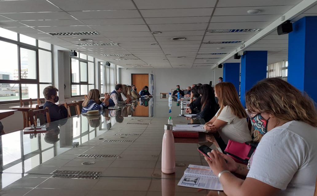 SiDUNSJ DEMANDÓ REGULAR EN PARITARIAS LAS CONDICIONES LABORALES DOCENTES 2021